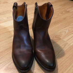 Deborah Lug Short Boot